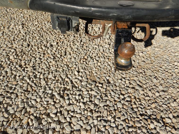 image for item DD8936 2003 Ford F350 Super Duty Lariat Super Cab pickup truck