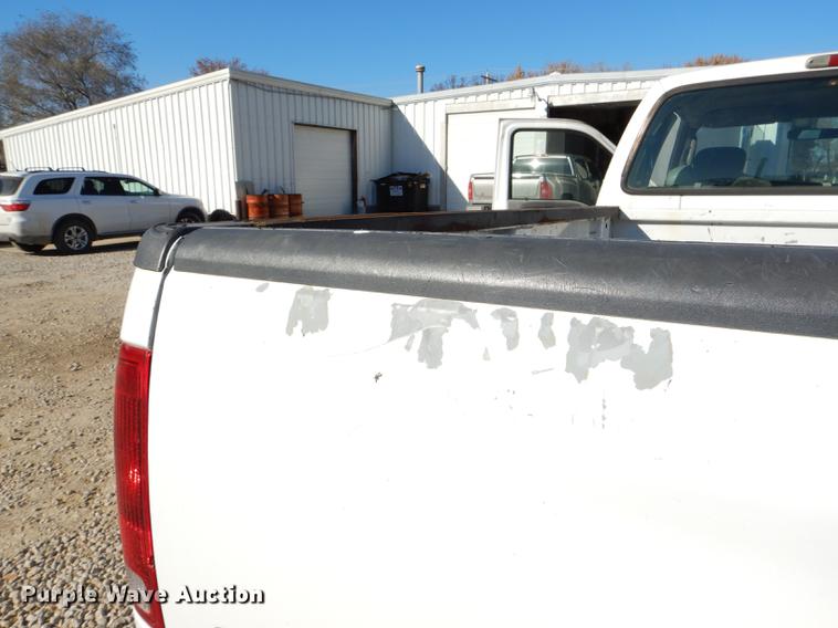 image for item DD8936 2003 Ford F350 Super Duty Lariat Super Cab pickup truck