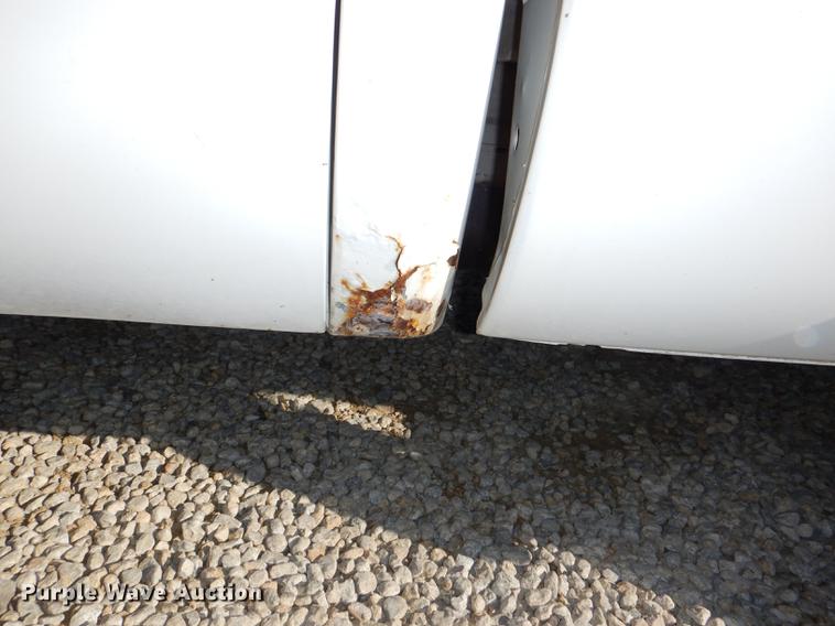 image for item DD8936 2003 Ford F350 Super Duty Lariat Super Cab pickup truck