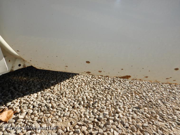 image for item DD8936 2003 Ford F350 Super Duty Lariat Super Cab pickup truck