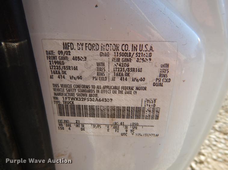 image for item DD8936 2003 Ford F350 Super Duty Lariat Super Cab pickup truck