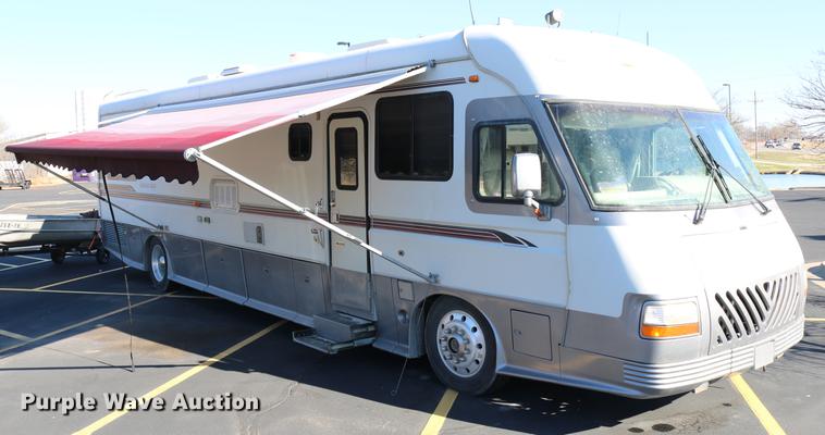 image for item DE1861 1995 Newmar London Aire RV