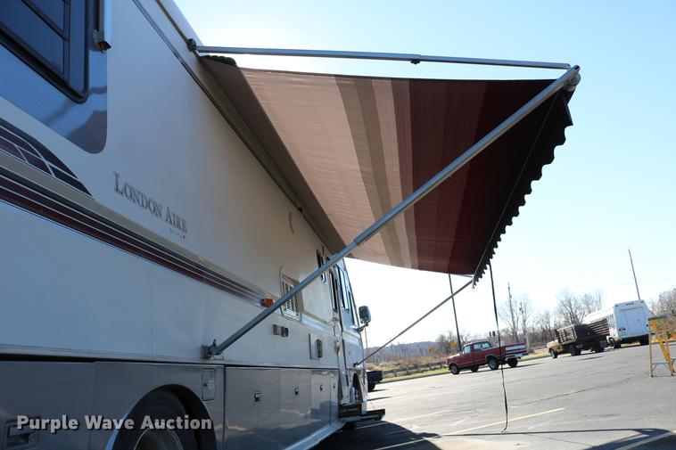 image for item DE1861 1995 Newmar London Aire RV