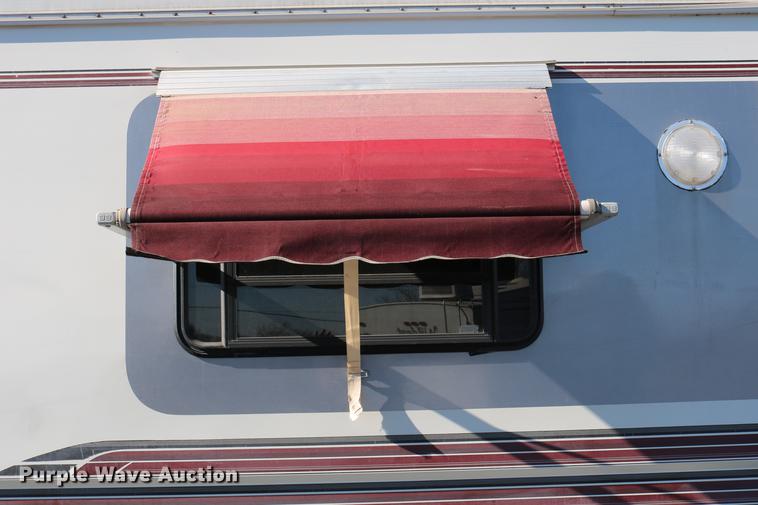 image for item DE1861 1995 Newmar London Aire RV