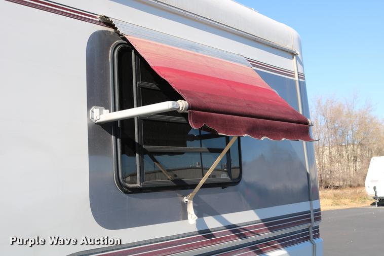 image for item DE1861 1995 Newmar London Aire RV