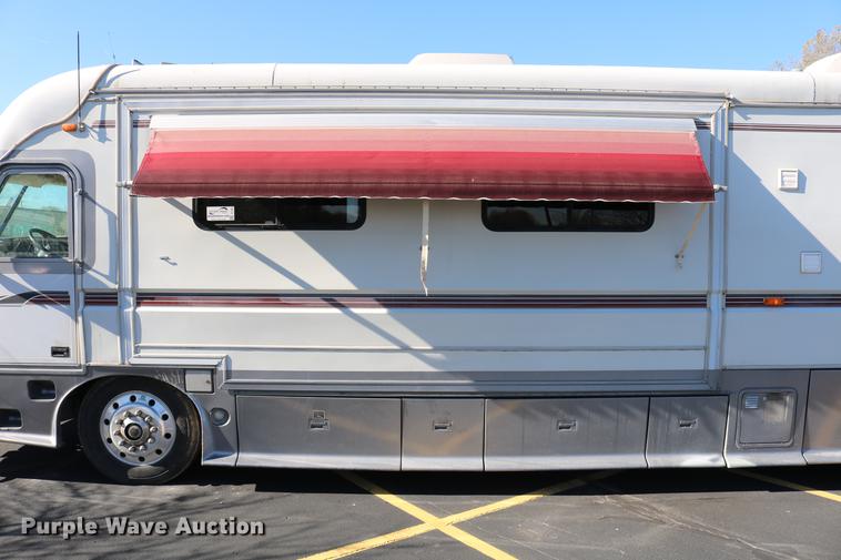 image for item DE1861 1995 Newmar London Aire RV