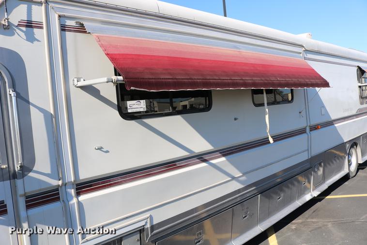 image for item DE1861 1995 Newmar London Aire RV