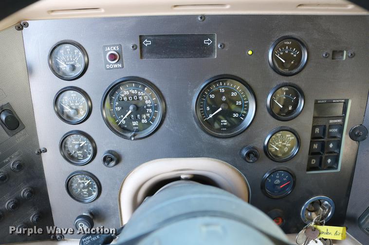 image for item DE1861 1995 Newmar London Aire RV