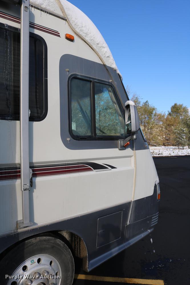 image for item DE1861 1995 Newmar London Aire RV