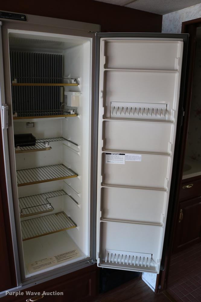 image for item DE1861 1995 Newmar London Aire RV