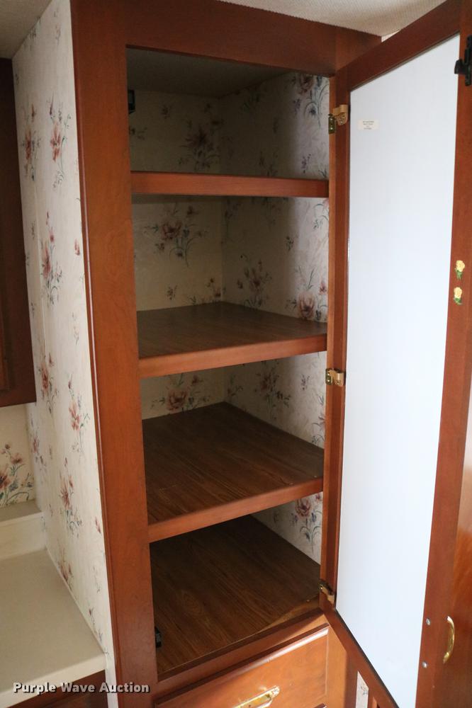 image for item DE1861 1995 Newmar London Aire RV