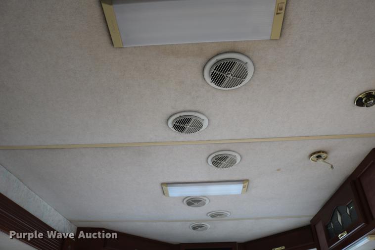 image for item DE1861 1995 Newmar London Aire RV