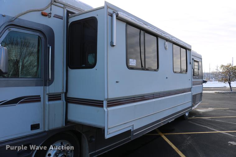 image for item DE1861 1995 Newmar London Aire RV