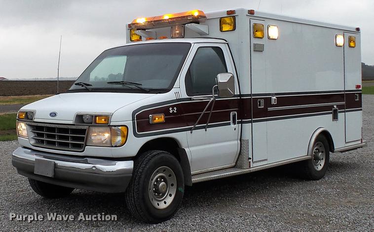 image for item DE4974 1993 Ford Econoline E350 ambulance