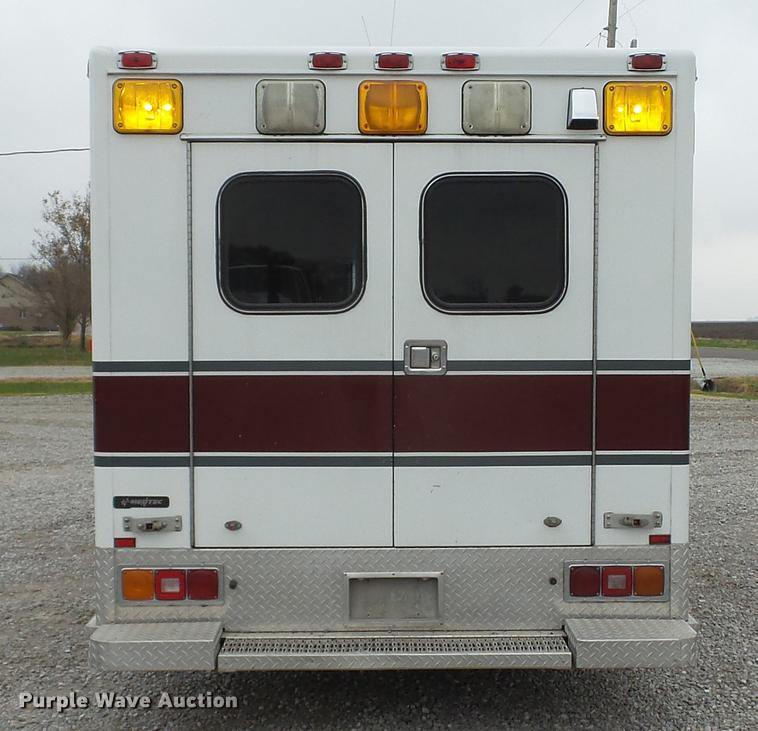 image for item DE4974 1993 Ford Econoline E350 ambulance