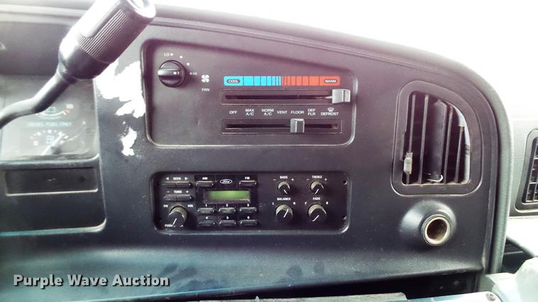 image for item DE4974 1993 Ford Econoline E350 ambulance