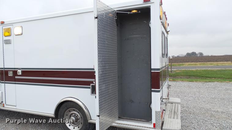 image for item DE4974 1993 Ford Econoline E350 ambulance