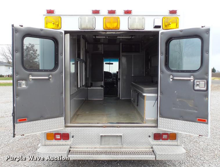 image for item DE4974 1993 Ford Econoline E350 ambulance