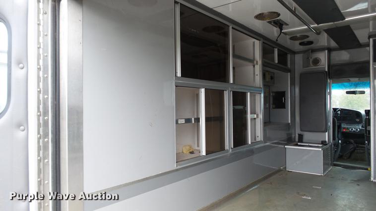 image for item DE4974 1993 Ford Econoline E350 ambulance