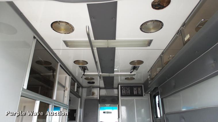 image for item DE4974 1993 Ford Econoline E350 ambulance