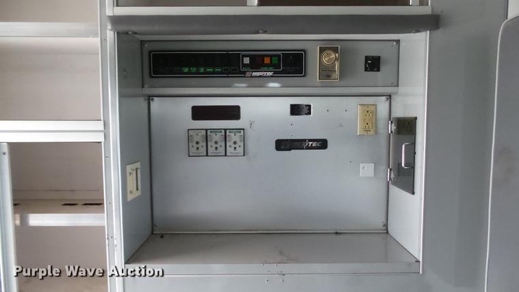 image for item DE4974 1993 Ford Econoline E350 ambulance