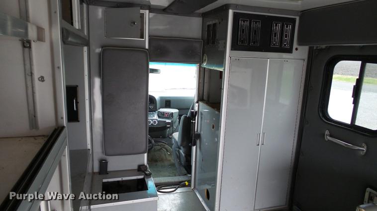 image for item DE4974 1993 Ford Econoline E350 ambulance