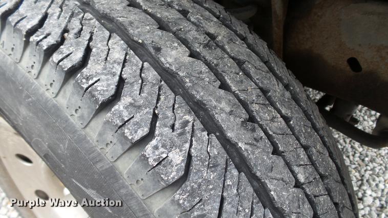 image for item DE4974 1993 Ford Econoline E350 ambulance