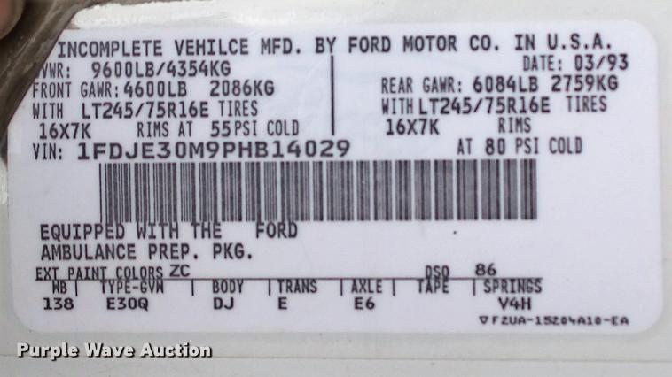 image for item DE4974 1993 Ford Econoline E350 ambulance
