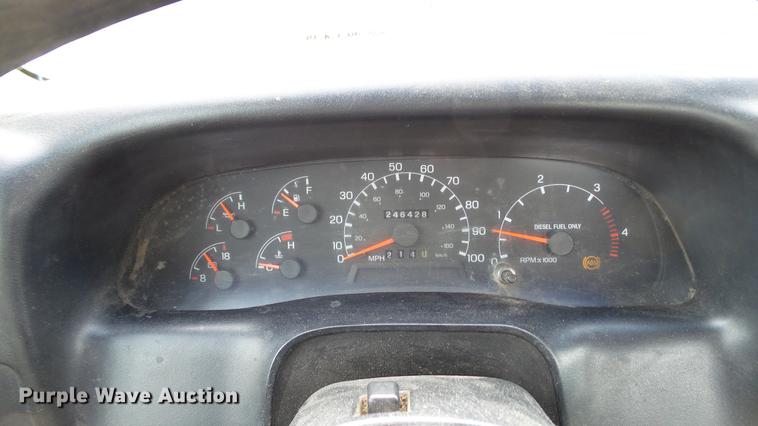 image for item DE4985 2000 Ford F650 Super Duty XL truck cab and chassis