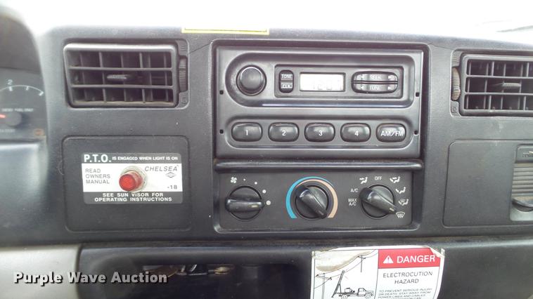 image for item DE4985 2000 Ford F650 Super Duty XL truck cab and chassis