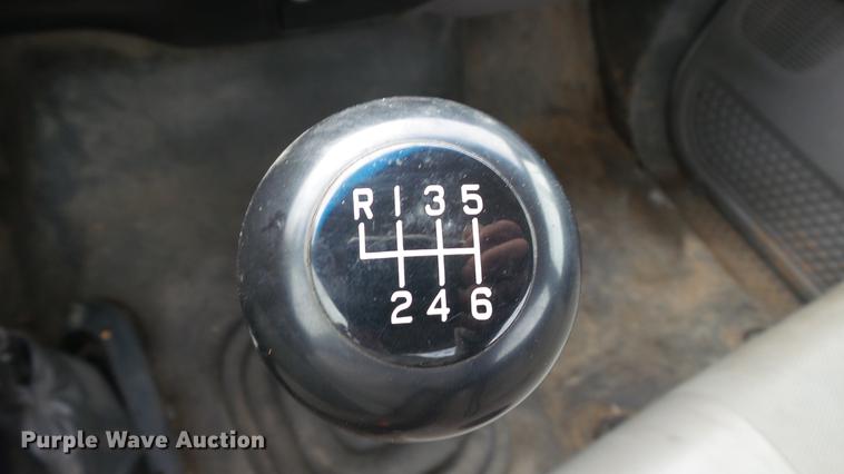 image for item DE4985 2000 Ford F650 Super Duty XL truck cab and chassis