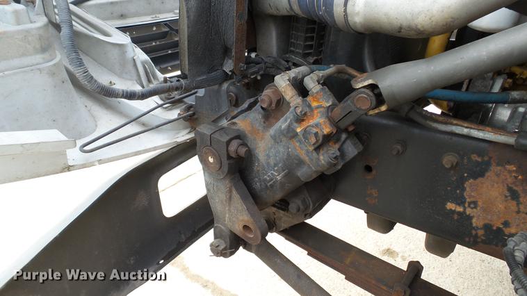 image for item DE4985 2000 Ford F650 Super Duty XL truck cab and chassis