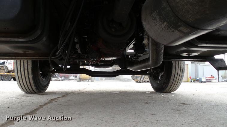 image for item DE4985 2000 Ford F650 Super Duty XL truck cab and chassis