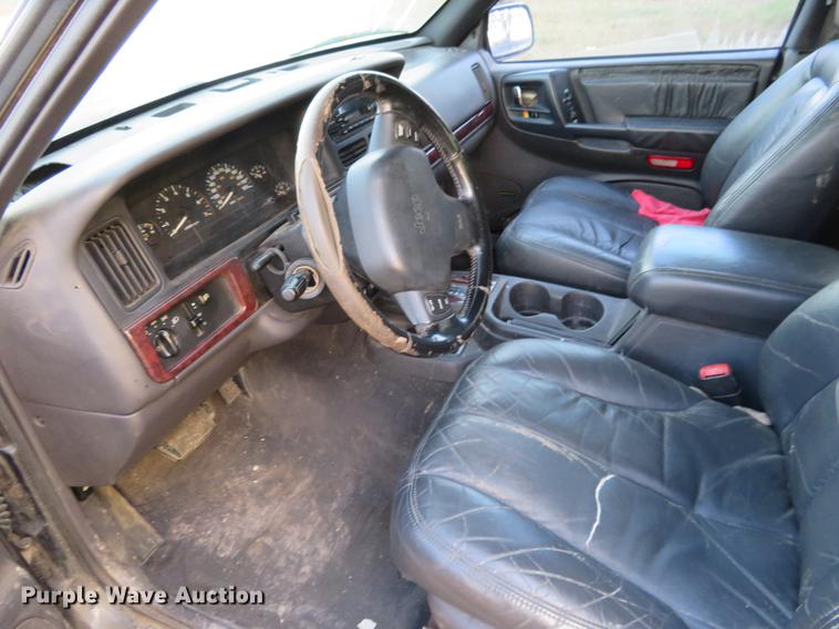 image for item DE6541 1998 Jeep Grand Cherokee SUV