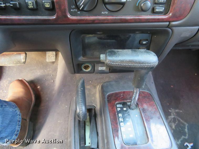 image for item DE6541 1998 Jeep Grand Cherokee SUV