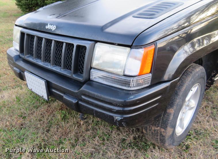 image for item DE6541 1998 Jeep Grand Cherokee SUV
