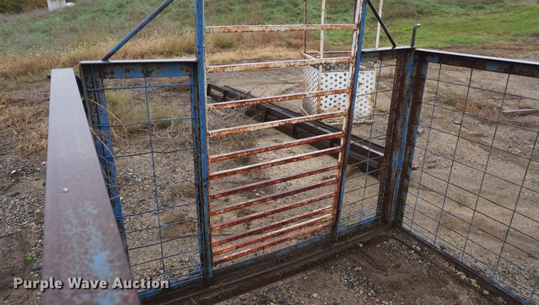 image for item DF1518 1991 FFC utility trailer