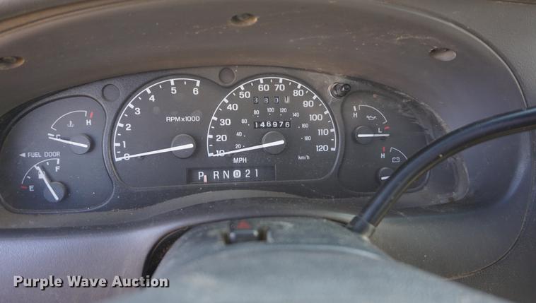 image for item DF1519 2002 Ford Ranger pickup truck