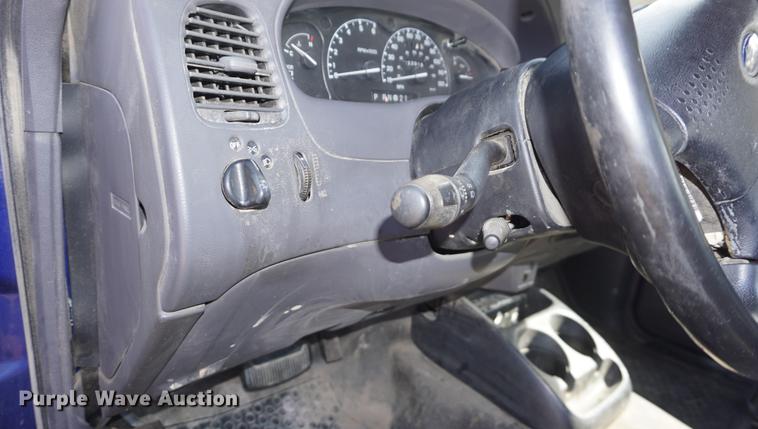 image for item DF1521 2003 Ford Ranger pickup truck