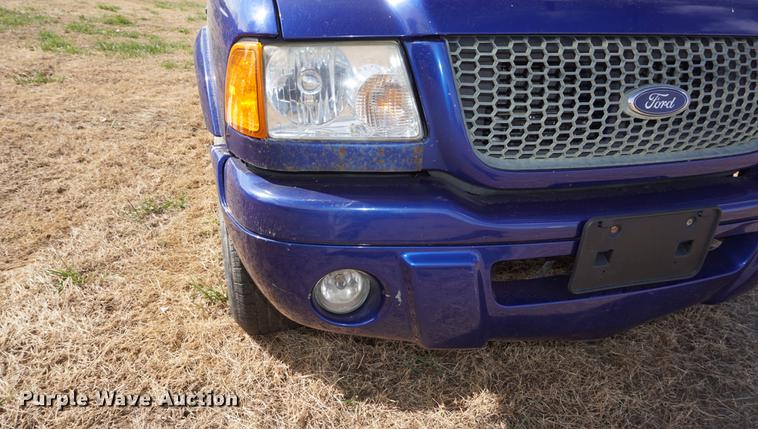 image for item DF1521 2003 Ford Ranger pickup truck