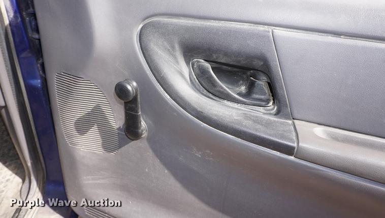 image for item DF1521 2003 Ford Ranger pickup truck