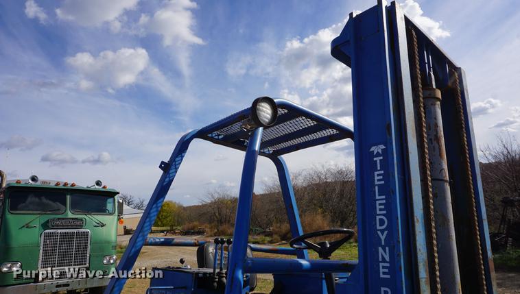 image for item DF1522 1996 Teledyne Princeton D5000 piggyback forklift