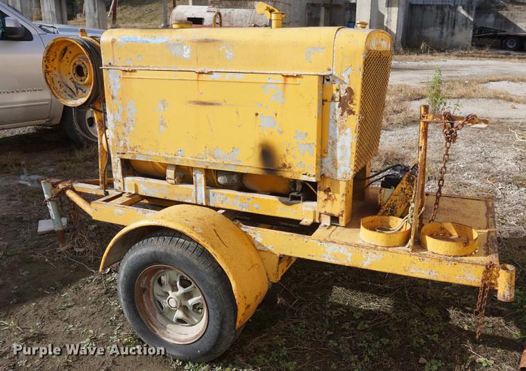 image for item DF1582 Lincoln welder