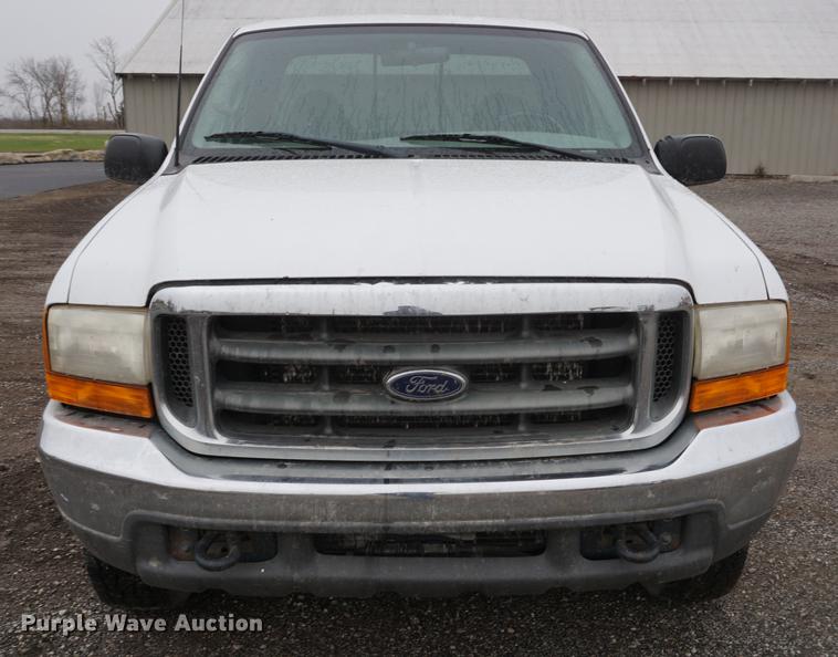 image for item DF1591 2000 Ford F250 Super Duty SuperCab pickup truck