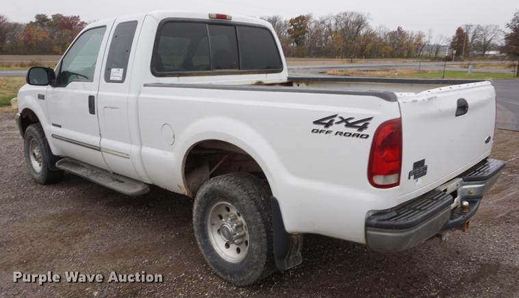 image for item DF1591 2000 Ford F250 Super Duty SuperCab pickup truck