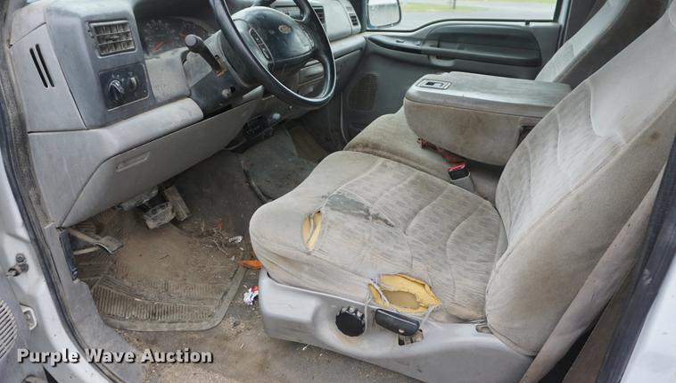 image for item DF1591 2000 Ford F250 Super Duty SuperCab pickup truck