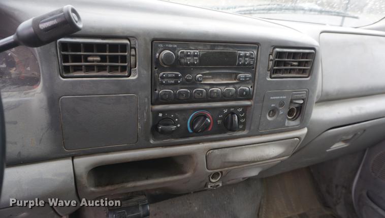 image for item DF1591 2000 Ford F250 Super Duty SuperCab pickup truck