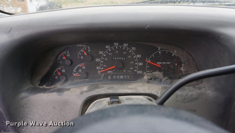 image for item DF1591 2000 Ford F250 Super Duty SuperCab pickup truck