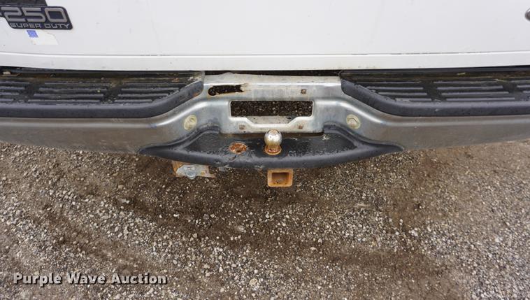 image for item DF1591 2000 Ford F250 Super Duty SuperCab pickup truck