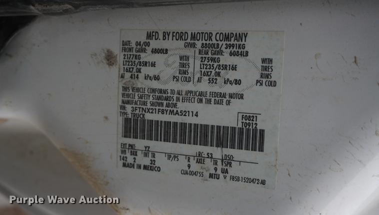 image for item DF1591 2000 Ford F250 Super Duty SuperCab pickup truck